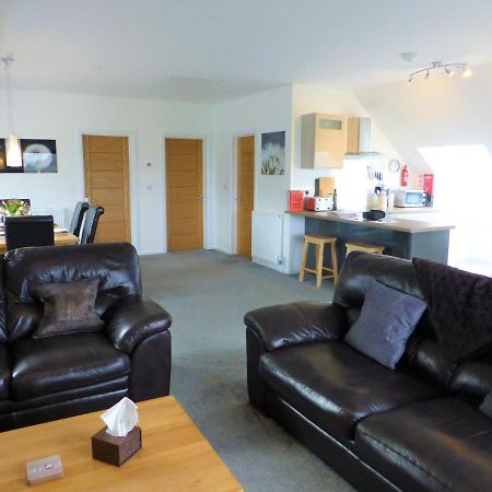 Gerycastell Luxury Holiday Apartment With Stunning Views & Ev Station Point Кармартън Екстериор снимка