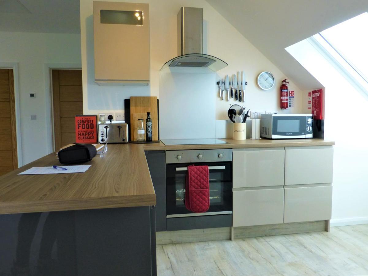 Gerycastell Luxury Holiday Apartment With Stunning Views & Ev Station Point Кармартън Екстериор снимка